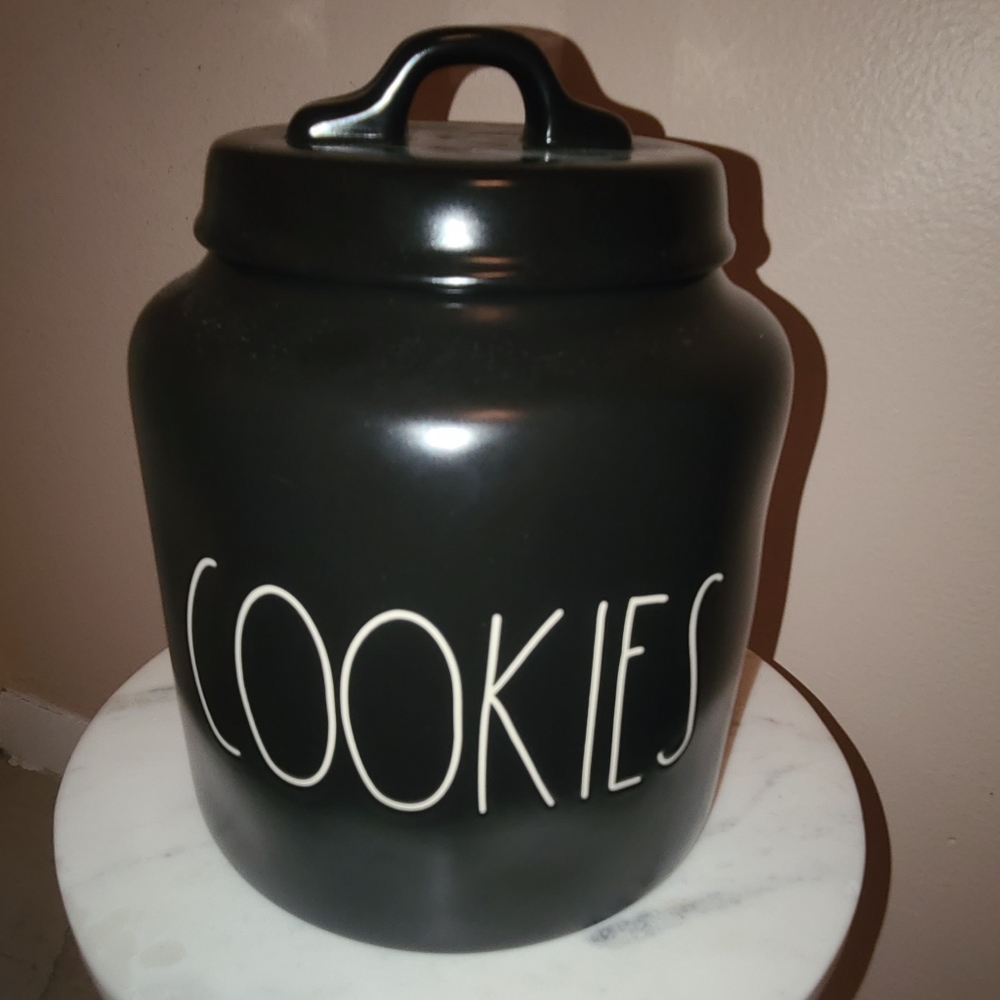 Rae Dunn Cookie Jar